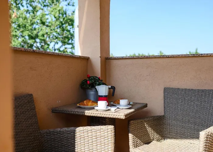 App Sadina With Private Pool And Garden Apartman